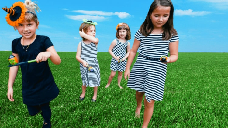 EGG AND SPOON RELAY RACE, EGG AND SPOON RELAY RACE gameplay