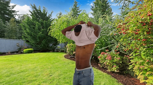 permainan kaos beku sedang berlangsung