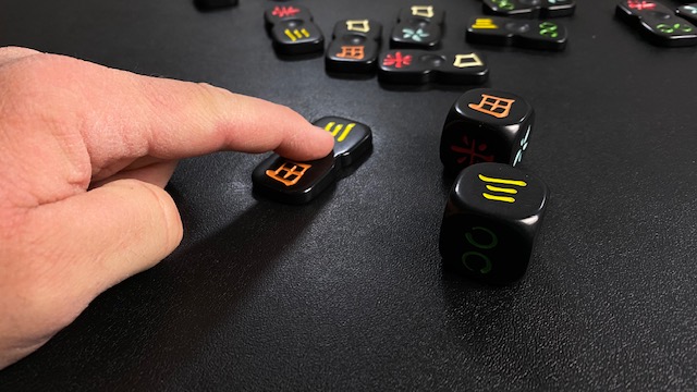 Aksi bermain COBRA PAW